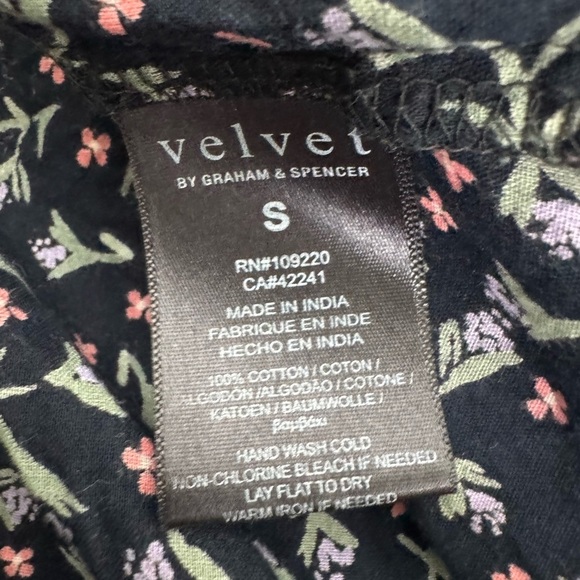 Anthro Velvet by Graham & Spencer Black Floral Collarless Peasant Blouse Top S - Picture 12 of 14